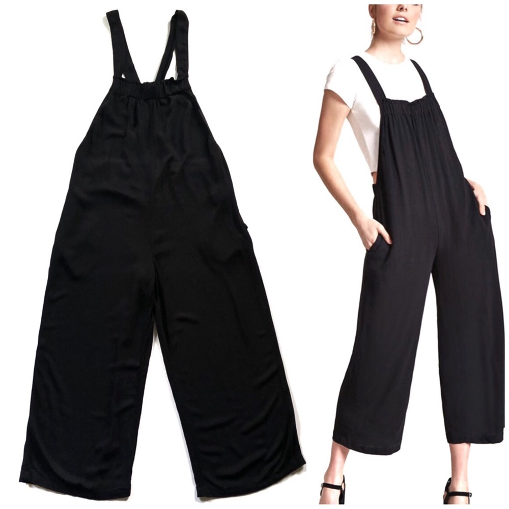 🚨SOLD🚨 Forever21 Black Wide Leg Jumpsuit